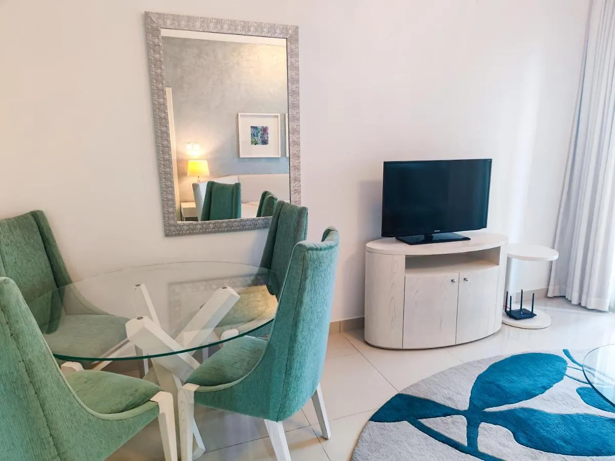 The Signature Vacation Homes In Downtown Dubai United Arab Emirates