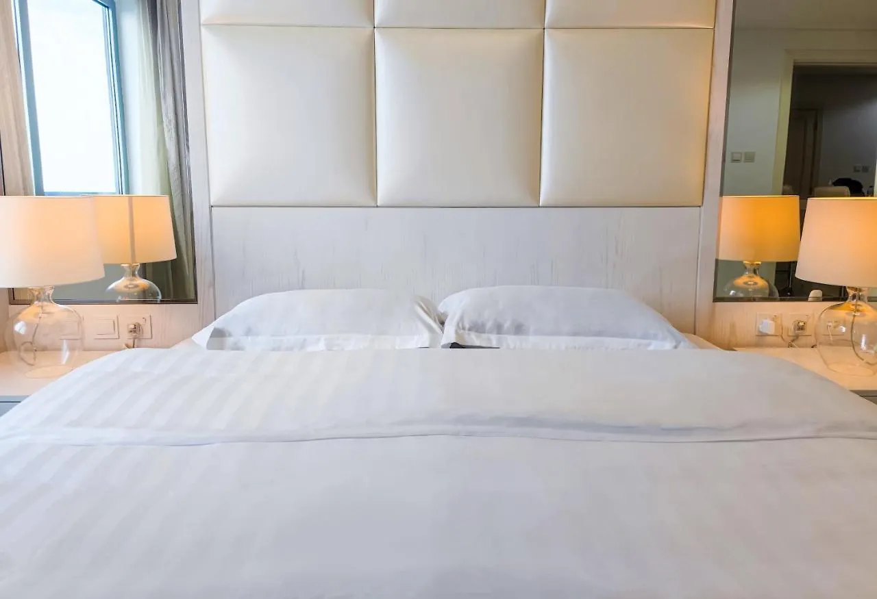 The Signature Vacation Homes In Downtown Dubai 0*,  United Arab Emirates